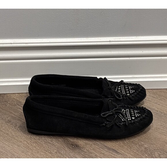 Minnetonka Moccasins Womens 10 Black Suede Leather Studded Flats Slip On Bow - Picture 3 of 10